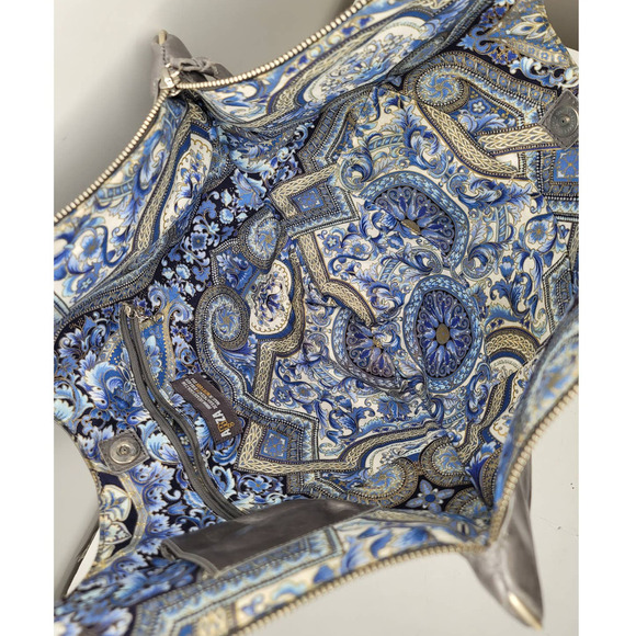 ARZA DESIGN Diamond Shoulder Bag in Grey with Pearl Trim - Picture 7 of 11